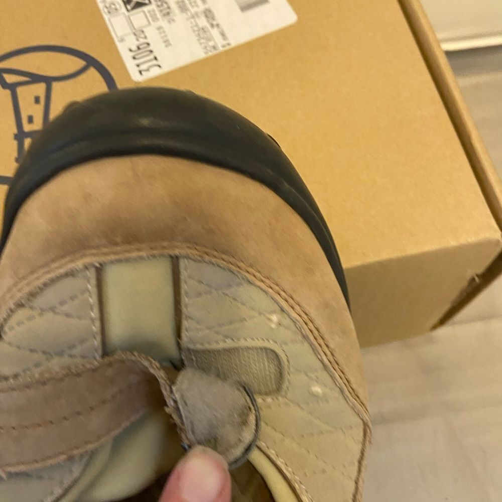 Lands' End Slip On Walking Shoes 6.5 Tan Beige Quilted Suede Women - Picture 5 of 7